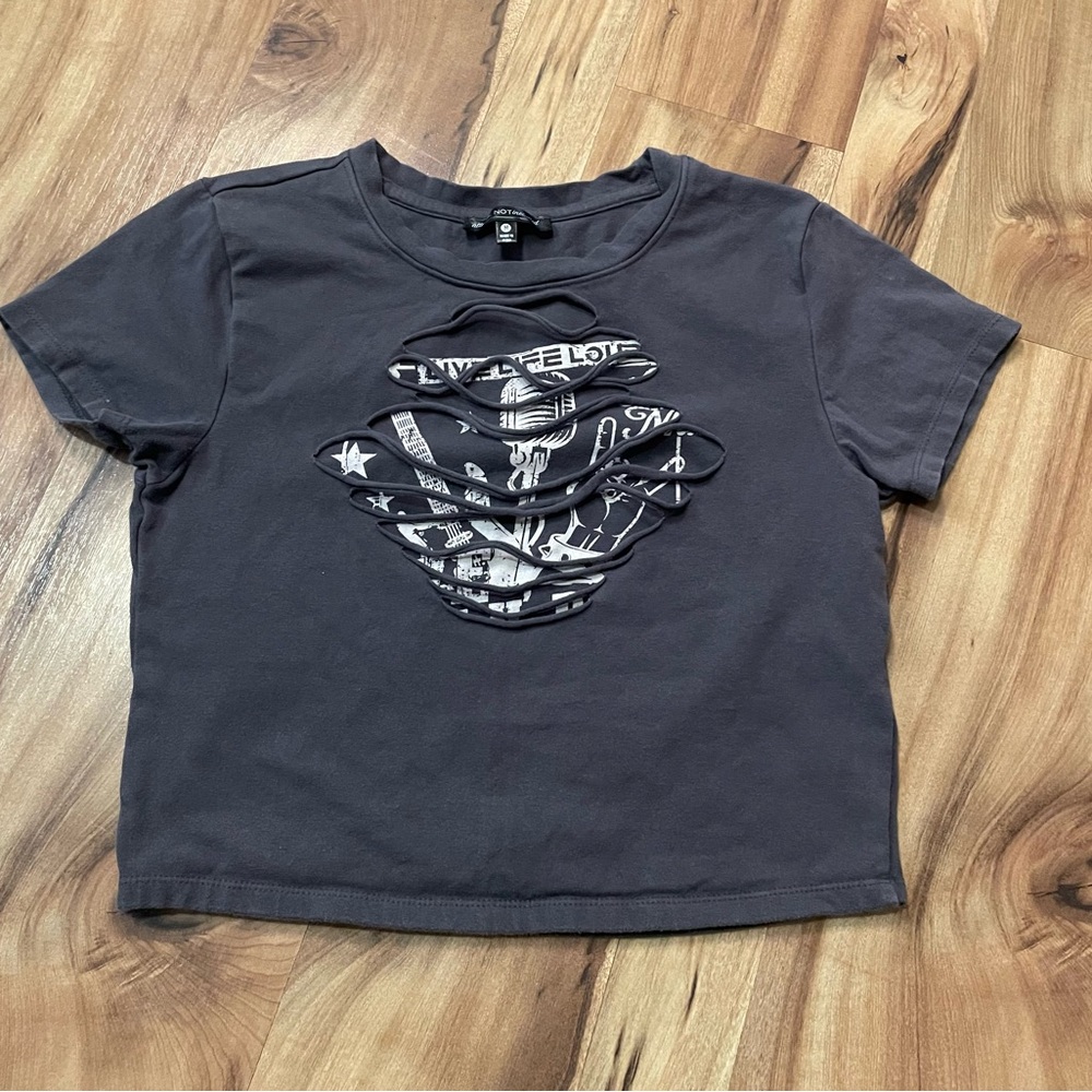 Attitude not included Cropped Music Tee Sz Med